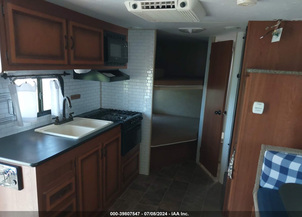 2015 KZ 26FT VIN: 4EZTU242XF5053291