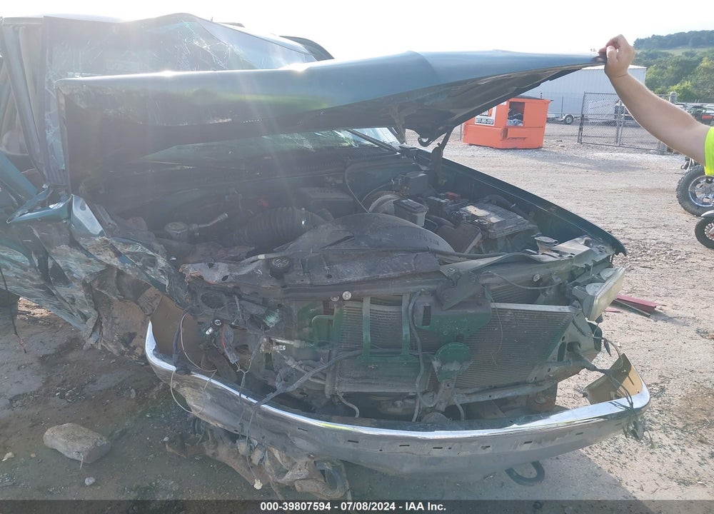 1997 GMC YUKON VIN: 1GKEK13R5VJ739936