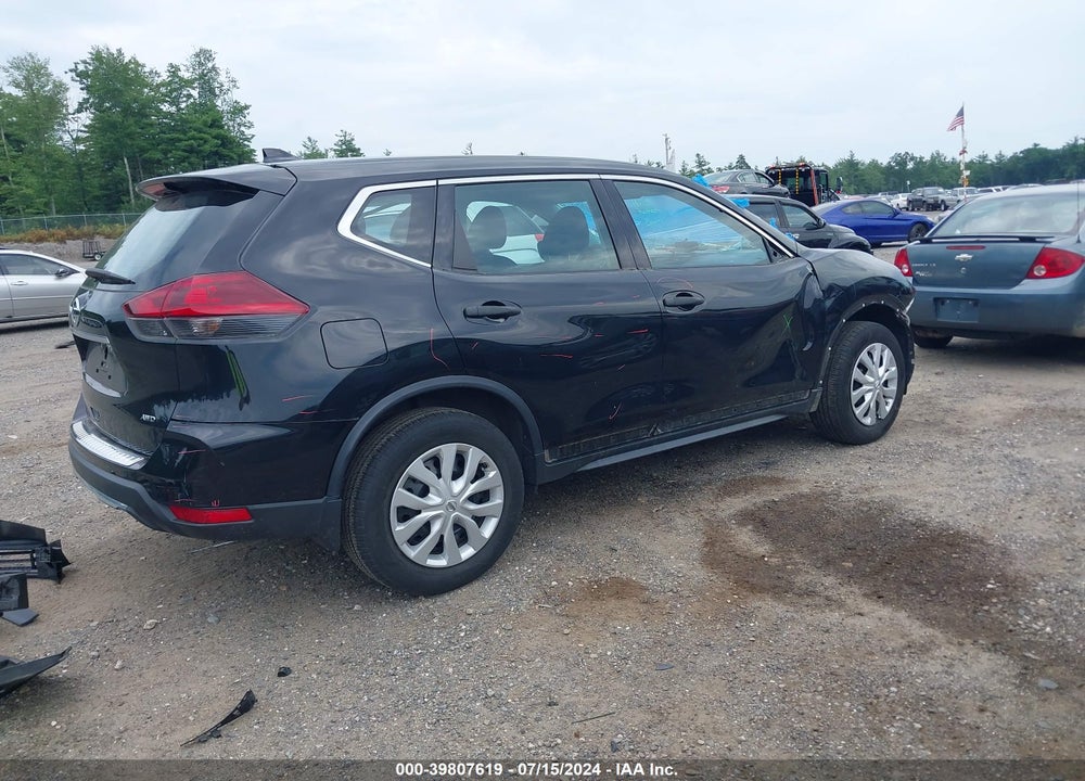 2018 NISSAN ROGUE S VIN: 5N1AT2MV9JC829898