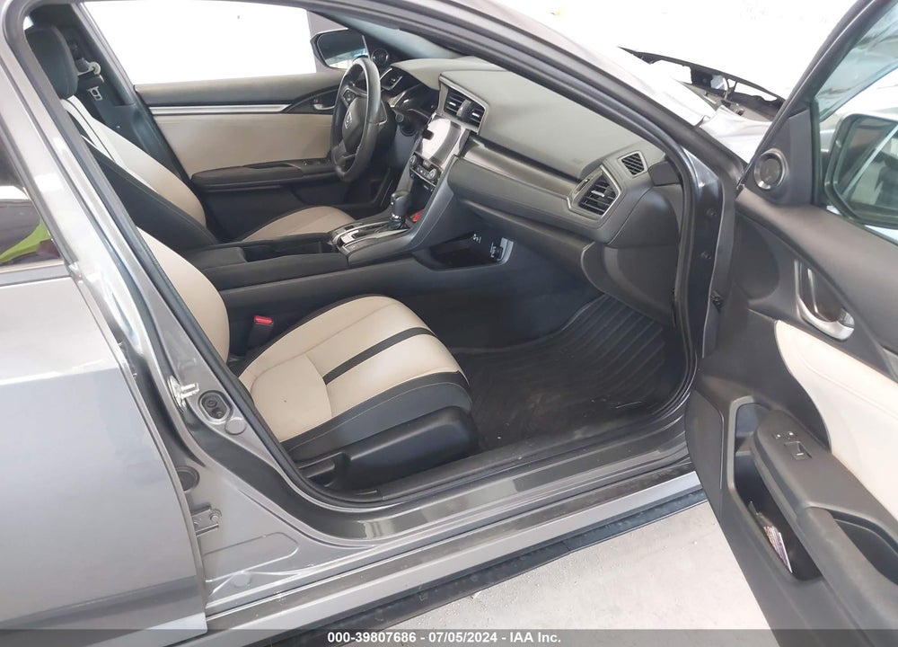 2018 HONDA CIVIC EX VIN: SHHFK7H56JU416844
