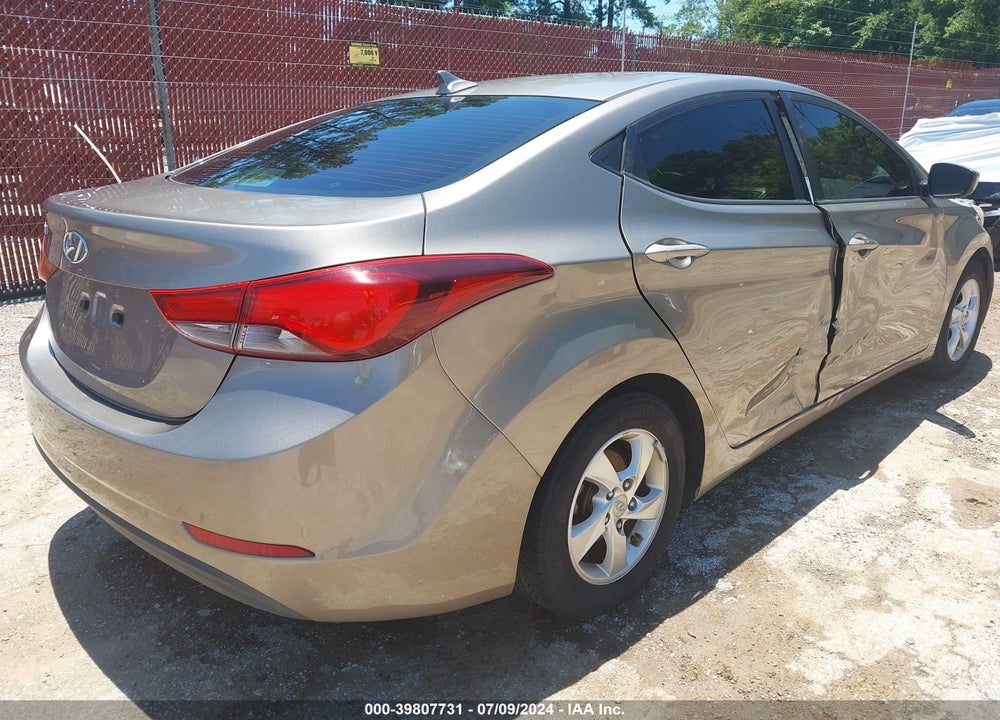 2014 HYUNDAI ELANTRA SE VIN: 5NPDH4AE7EH496551
