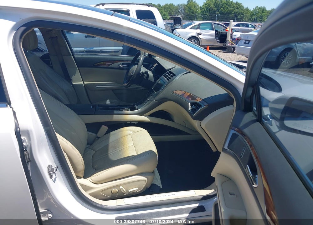 2013 LINCOLN MKZ VIN: 3LN6L2J96DR824631
