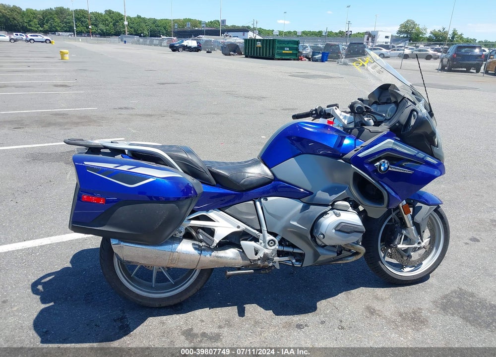 2015 BMW R1200 RT VIN: WB10A1306FZ193514