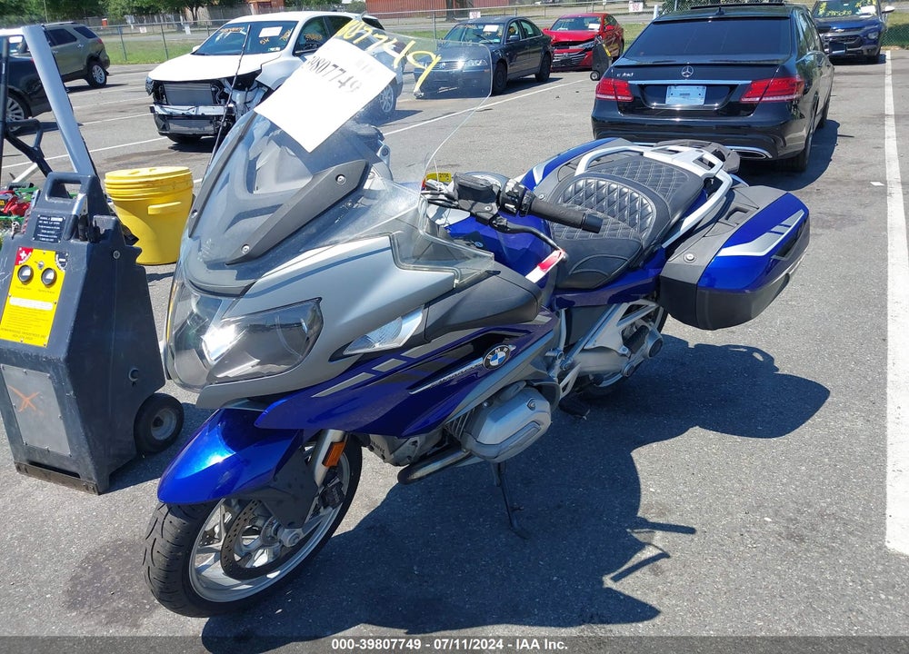 2015 BMW R1200 RT VIN: WB10A1306FZ193514