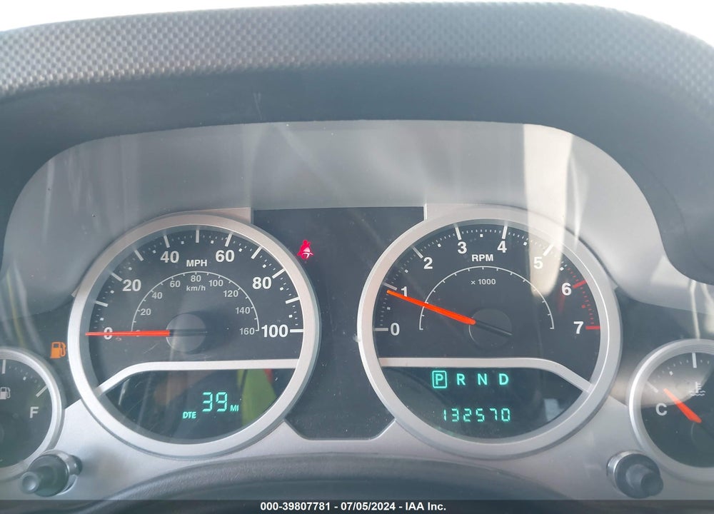 2007 JEEP WRANGLER UNLIMITED SAHARA VIN: 1J8GA59137L149640