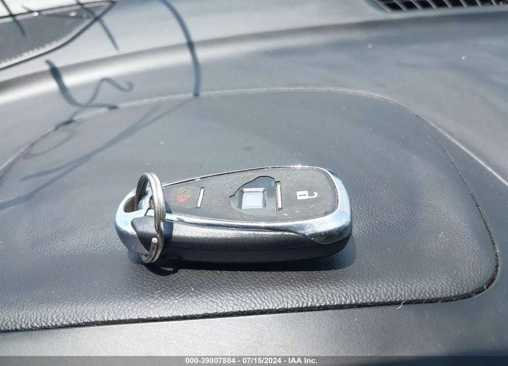 2018 CHEVROLET EQUINOX VIN: 3GNAXHEV4JL130183