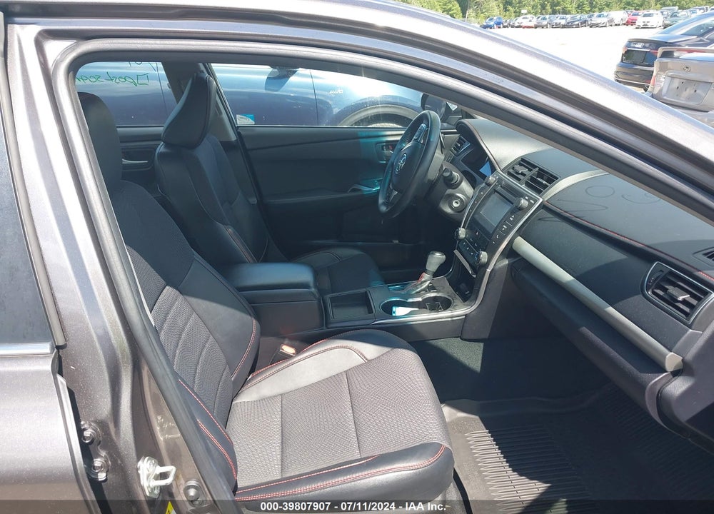 2016 TOYOTA CAMRY SE VIN: 4T1BF1FK5GU150206