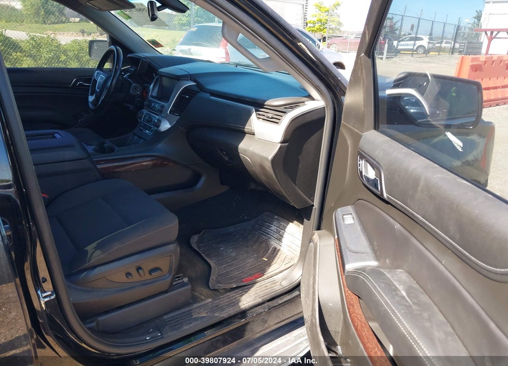 2018 GMC YUKON SLE VIN: 1GKS2AKC9JR250211
