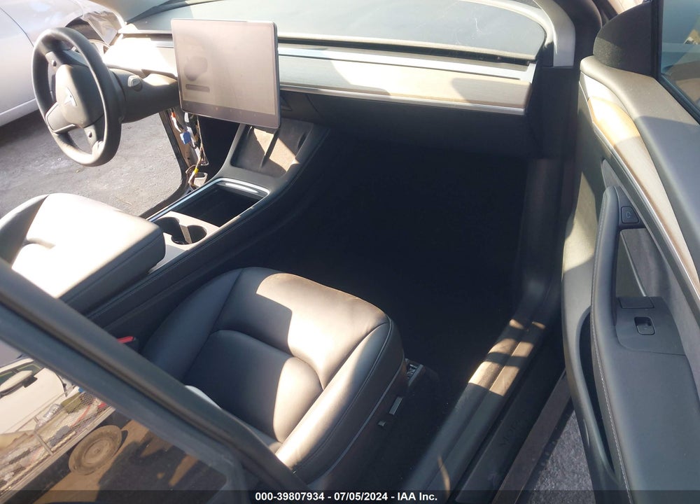 2022 TESLA MODEL Y PERFORMANCE DUAL MOTOR ALL-WHEEL DRIVE VIN: 7SAYGDEF2NF521106