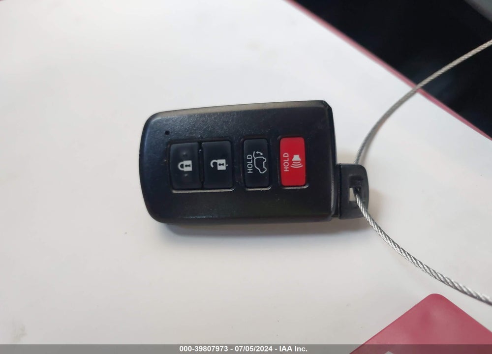 2018 TOYOTA RAV4 HYBRID XLE VIN: JTMRJREV0JD253276