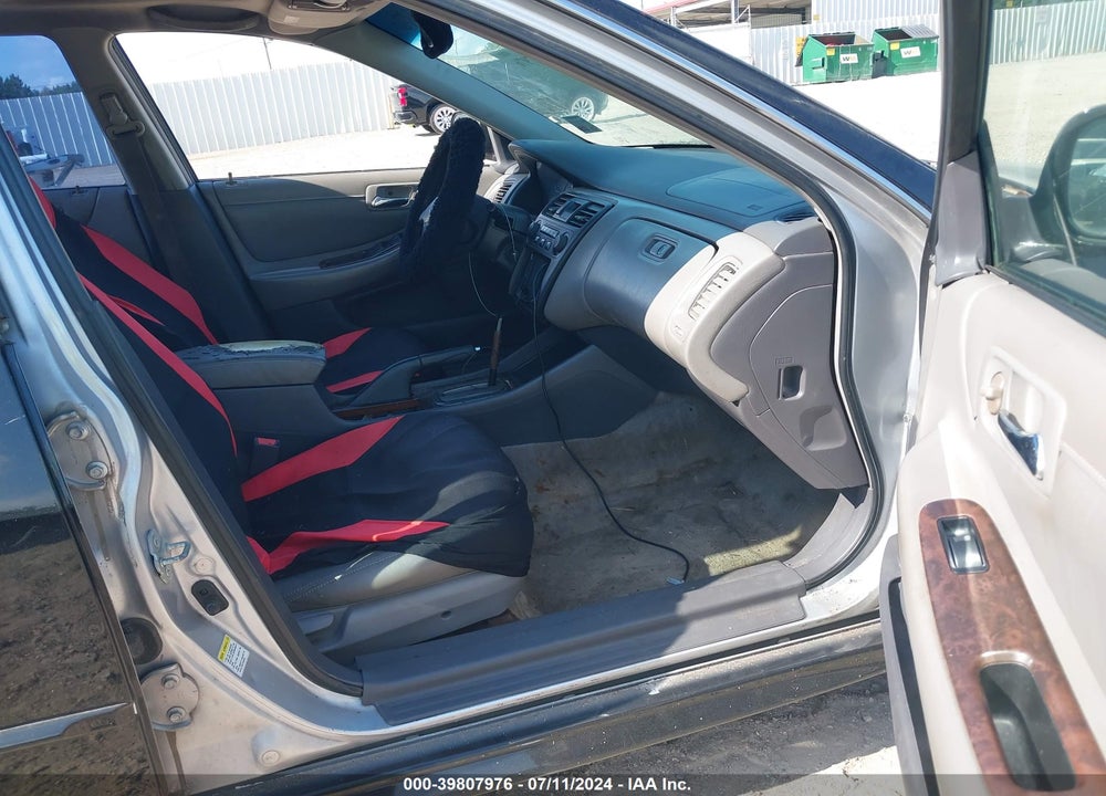 2002 HONDA ACCORD 2.3 EX VIN: 1HGCG56622A104201
