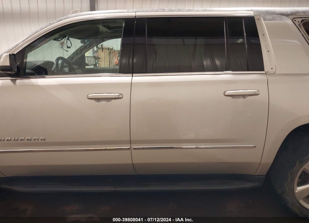 2016 CHEVROLET SUBURBAN LT VIN: 1GNSKHKC6GR299936
