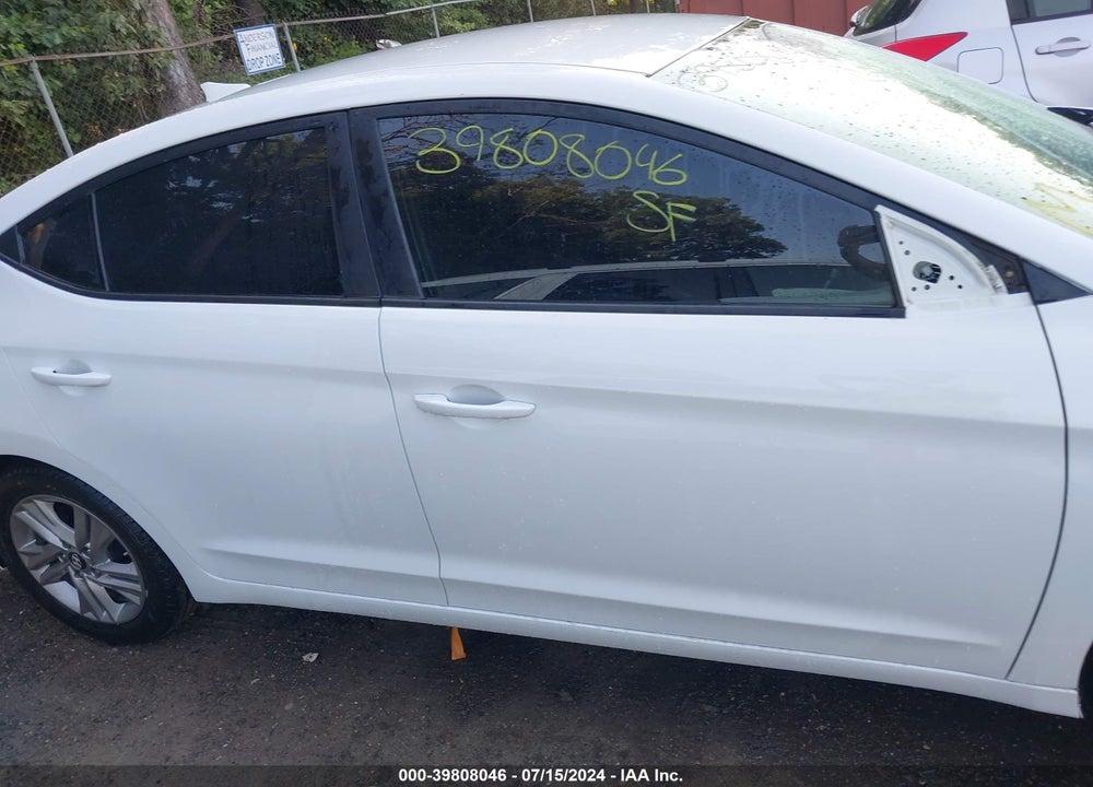 2019 HYUNDAI ELANTRA SEL VIN: 5NPD84LF4KH403518