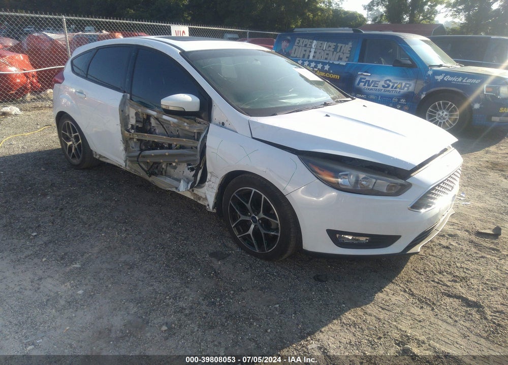 2017 FORD FOCUS SEL VIN: 1FADP3M26HL331370