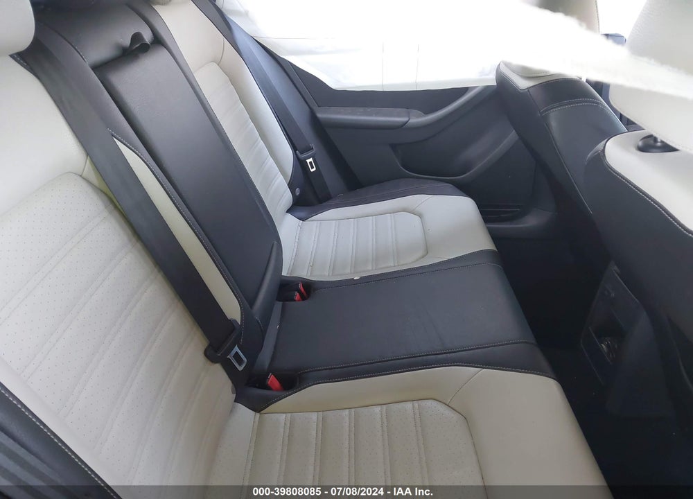 2016 VOLKSWAGEN JETTA 1.8T SPORT VIN: 3VWD17AJ7GM339387