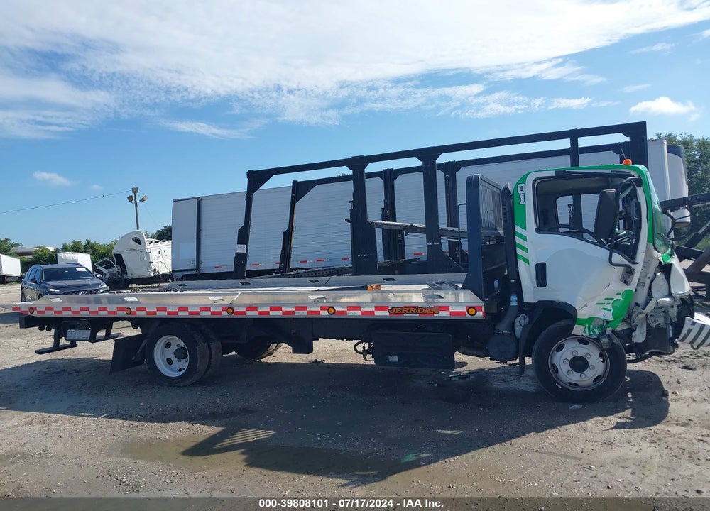 2018 ISUZU NRR VIN: JALE5W167J7304009