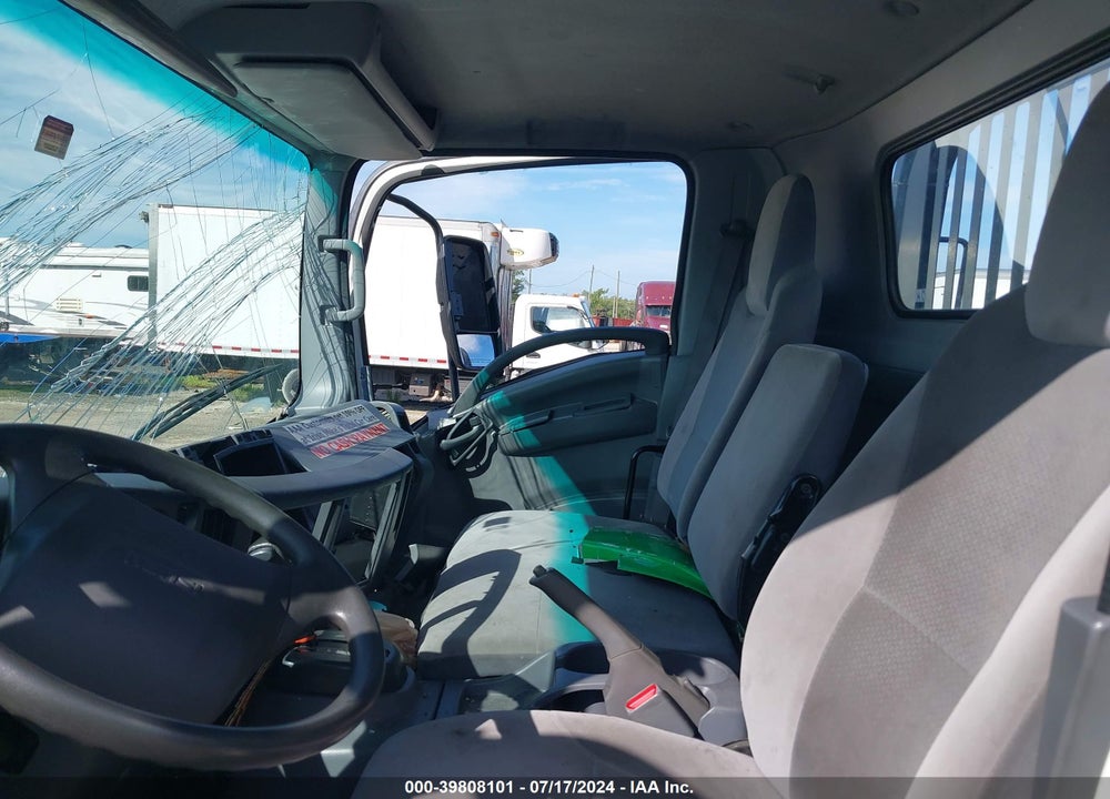 2018 ISUZU NRR VIN: JALE5W167J7304009