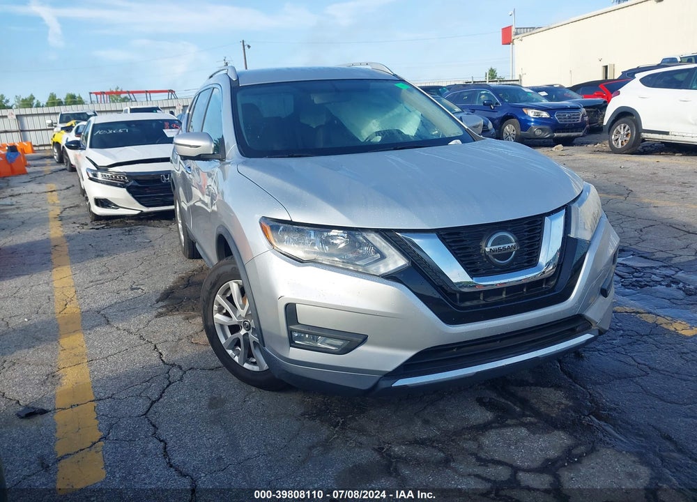 2018 NISSAN ROGUE SV VIN: KNMAT2MT6JP607265