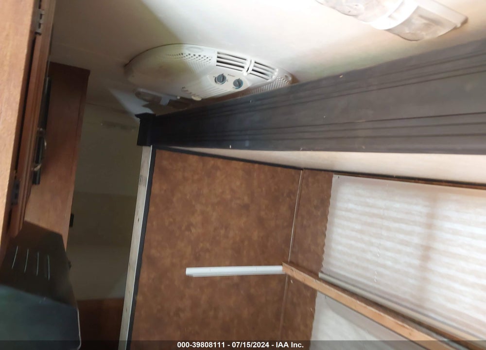 2014 FOREST RIVER VIBE 6504 VIN: 4X4TVCW13E5103143