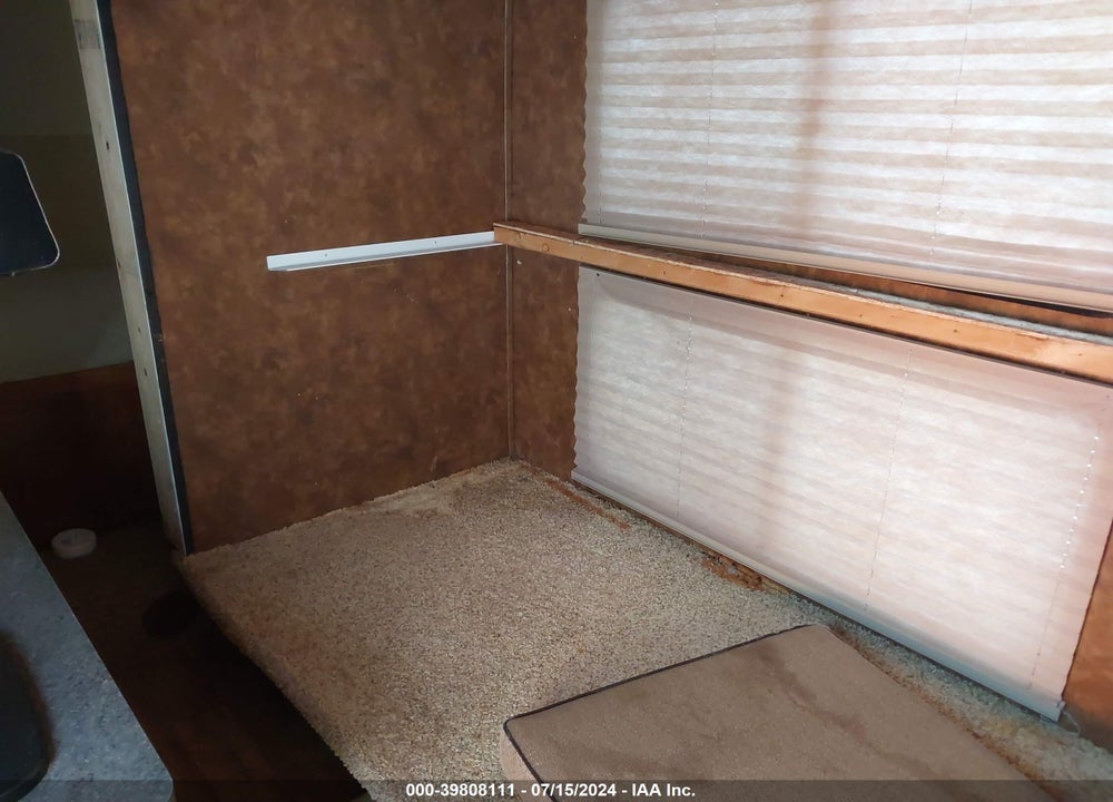 2014 FOREST RIVER VIBE 6504 VIN: 4X4TVCW13E5103143