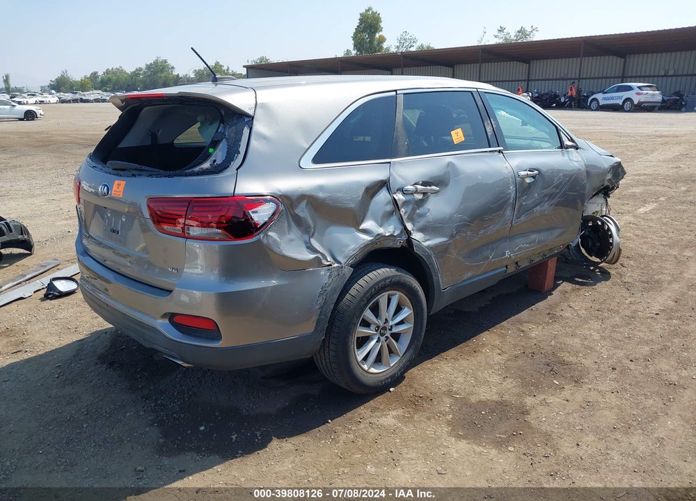 2019 KIA SORENTO 3.3L LX VIN: 5XYPG4A59KG467216