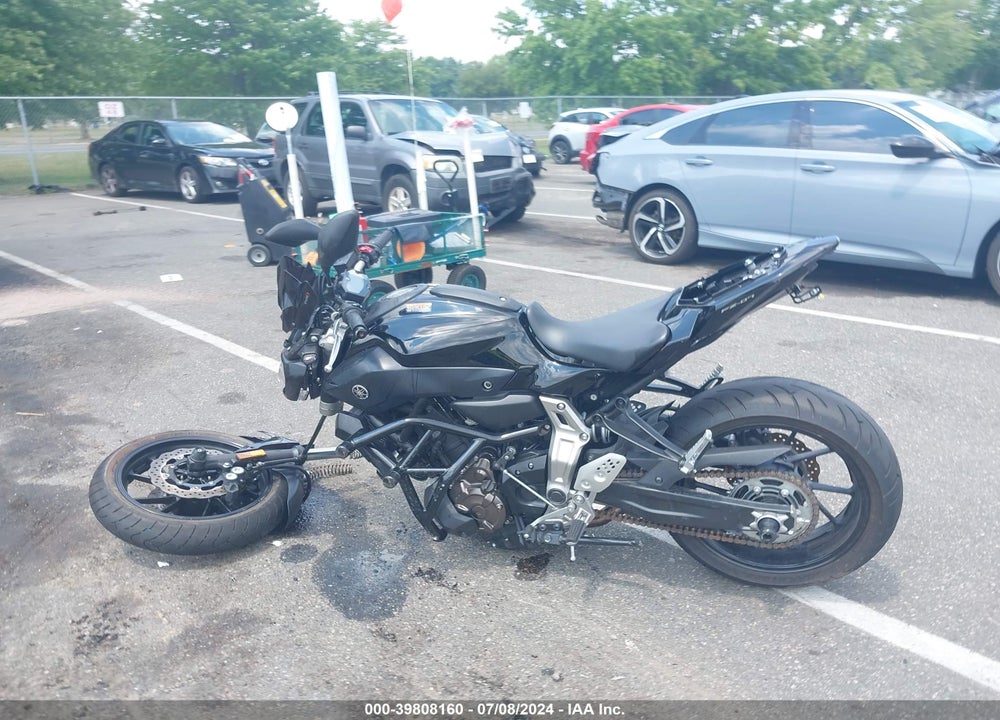 2016 YAMAHA FZ07 VIN: JYARM06E1GA009191