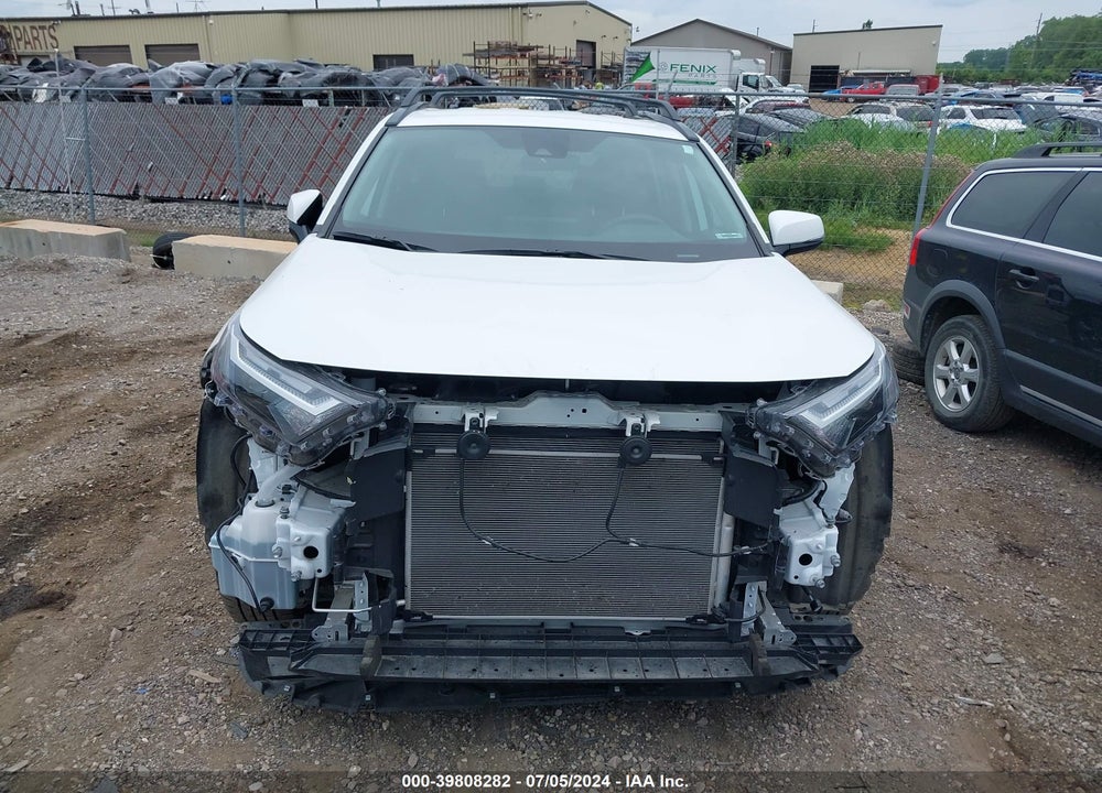 2023 TOYOTA RAV4 XLE VIN: 2T3P1RFV2PC373731