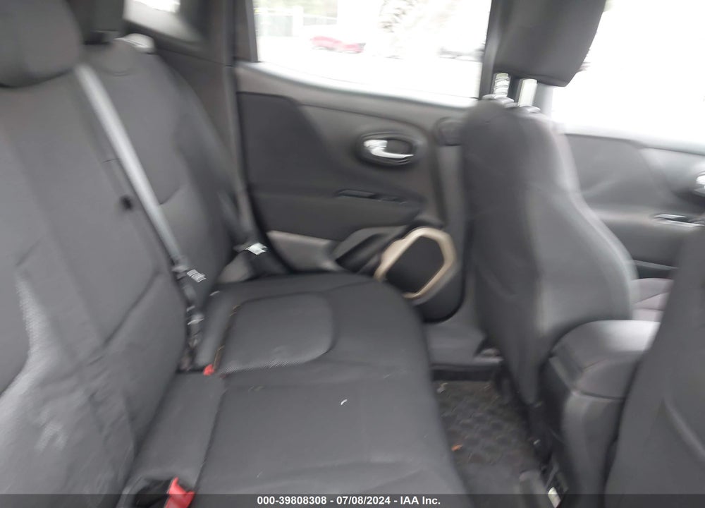 2015 JEEP RENEGADE LATITUDE VIN: ZACCJBBT2FPB99777