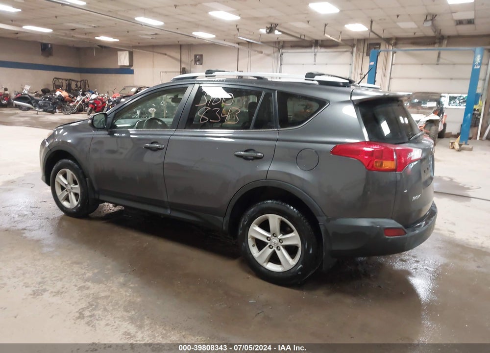 2014 TOYOTA RAV4 XLE VIN: JTMRFREV8EJ002689
