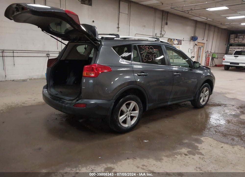 2014 TOYOTA RAV4 XLE VIN: JTMRFREV8EJ002689