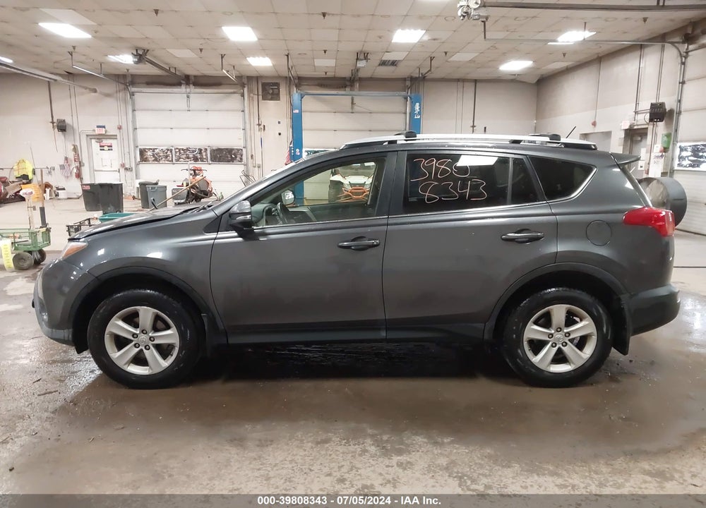 2014 TOYOTA RAV4 XLE VIN: JTMRFREV8EJ002689