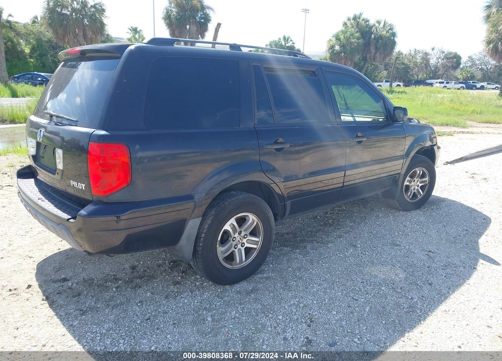 2005 HONDA PILOT VIN: 5FNYF18505B029661