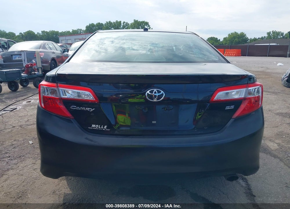 2014 TOYOTA CAMRY SE VIN: 4T1BF1FK4EU377187