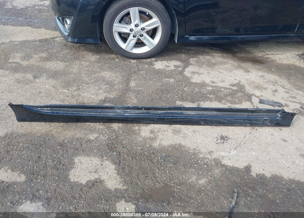 2014 TOYOTA CAMRY SE VIN: 4T1BF1FK4EU377187