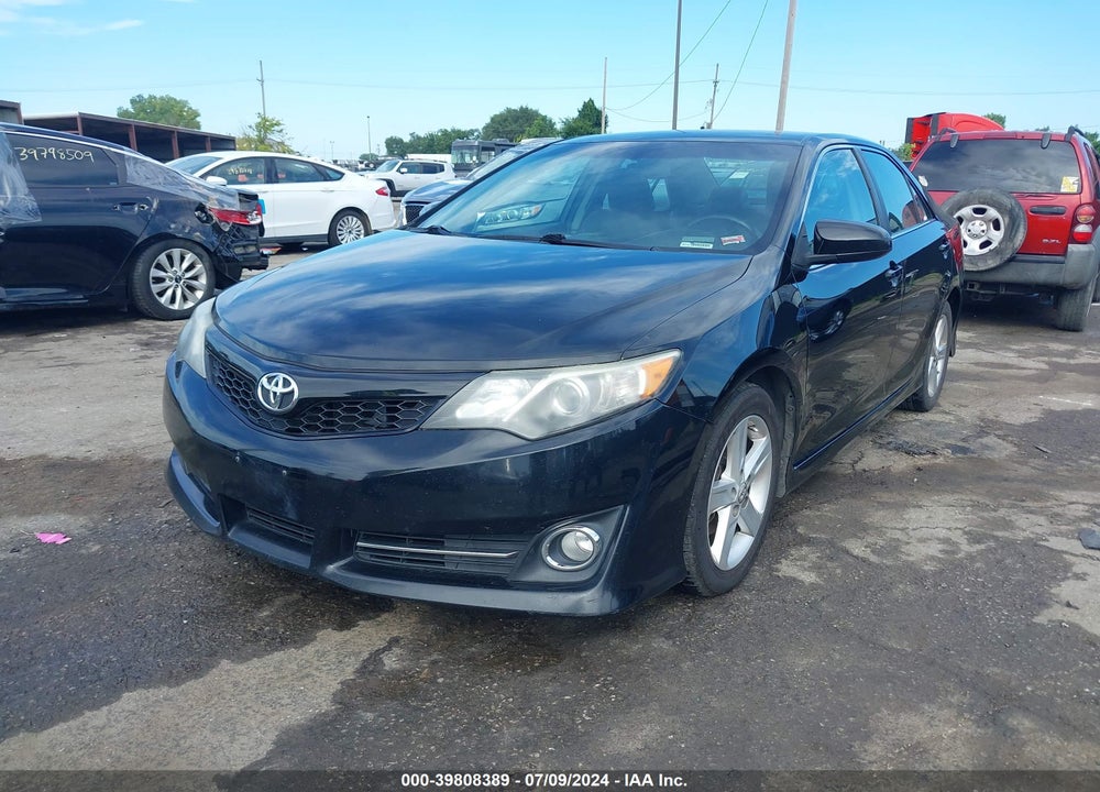 2014 TOYOTA CAMRY SE VIN: 4T1BF1FK4EU377187