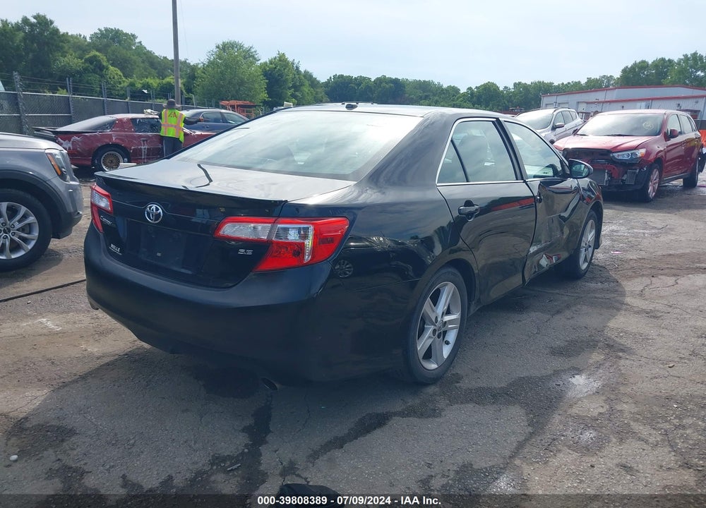 2014 TOYOTA CAMRY SE VIN: 4T1BF1FK4EU377187