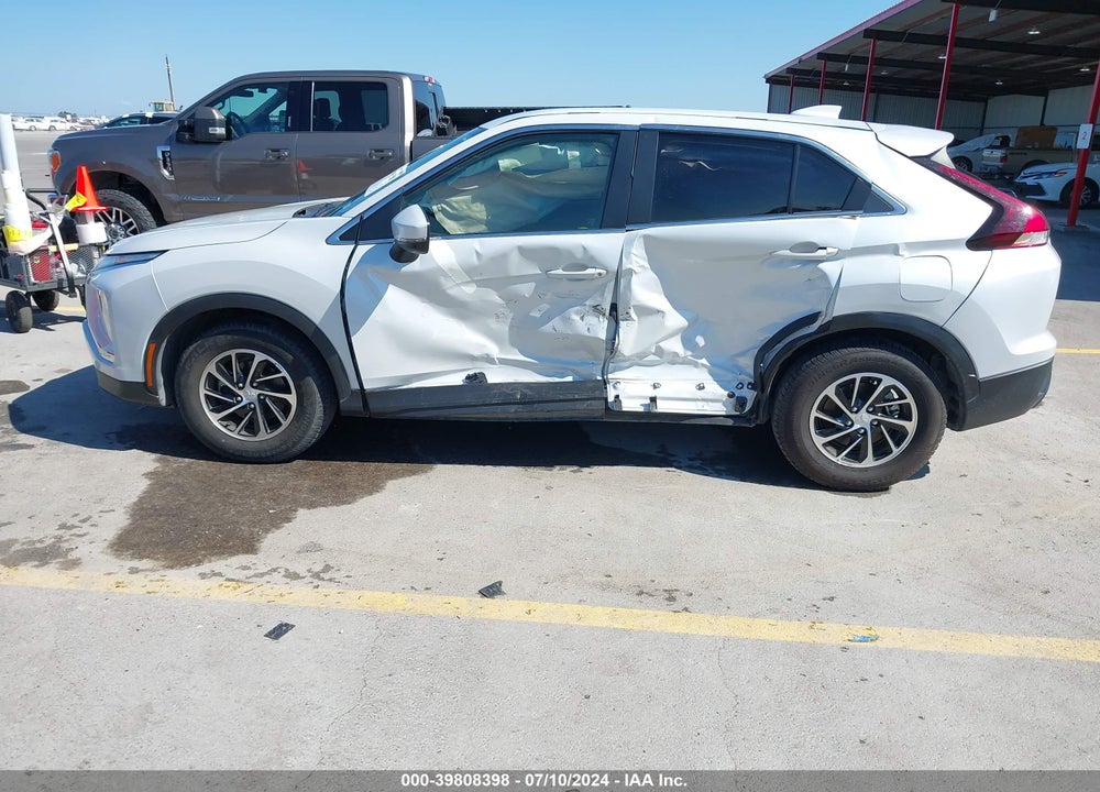 2022 MITSUBISHI ECLIPSE CROSS ES VIN: JA4ASUAA5NZ001705
