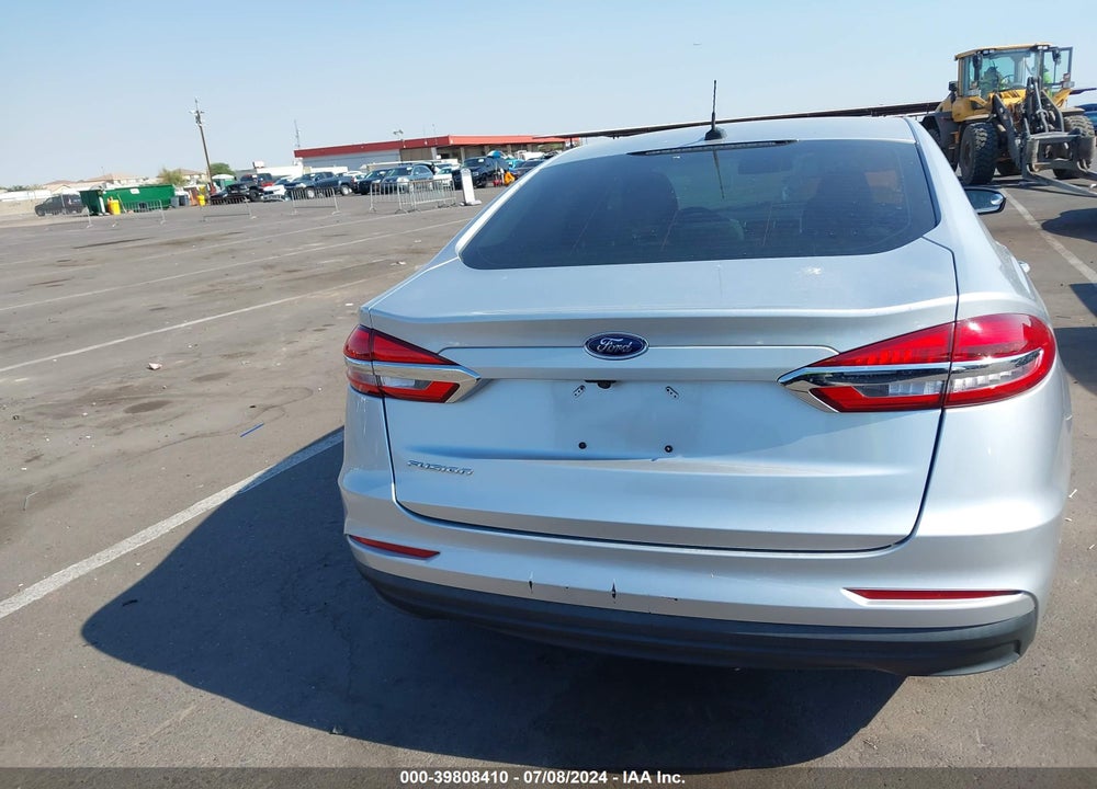 2019 FORD FUSION S VIN: 3FA6P0G74KR176700