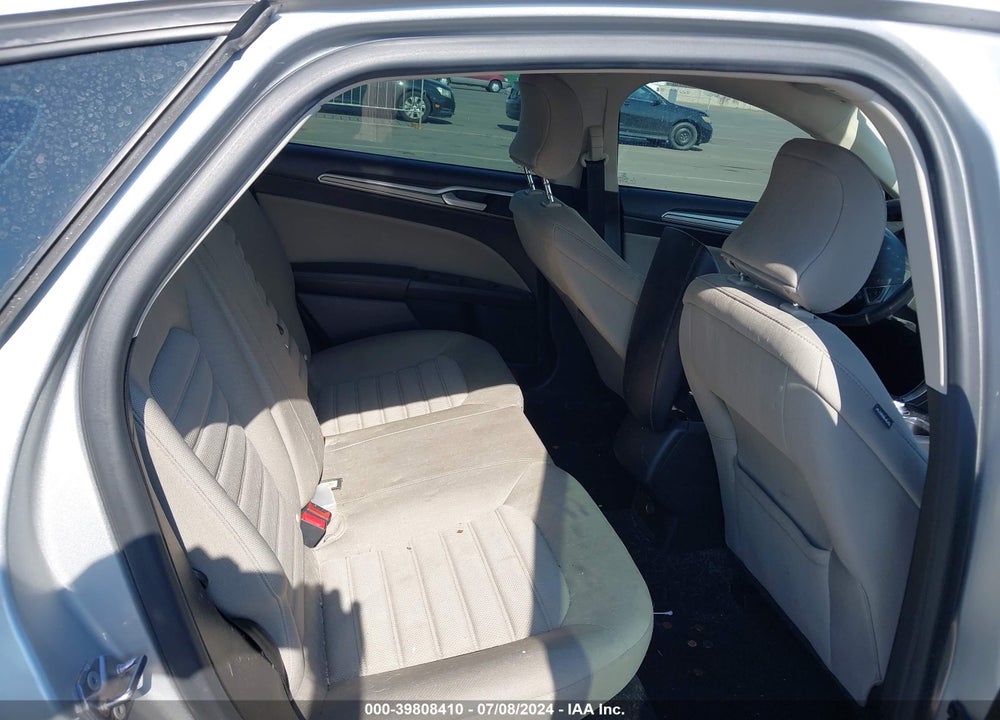 2019 FORD FUSION S VIN: 3FA6P0G74KR176700