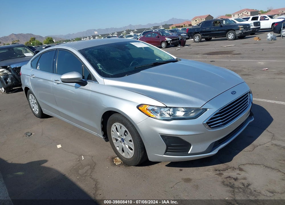 2019 FORD FUSION S VIN: 3FA6P0G74KR176700