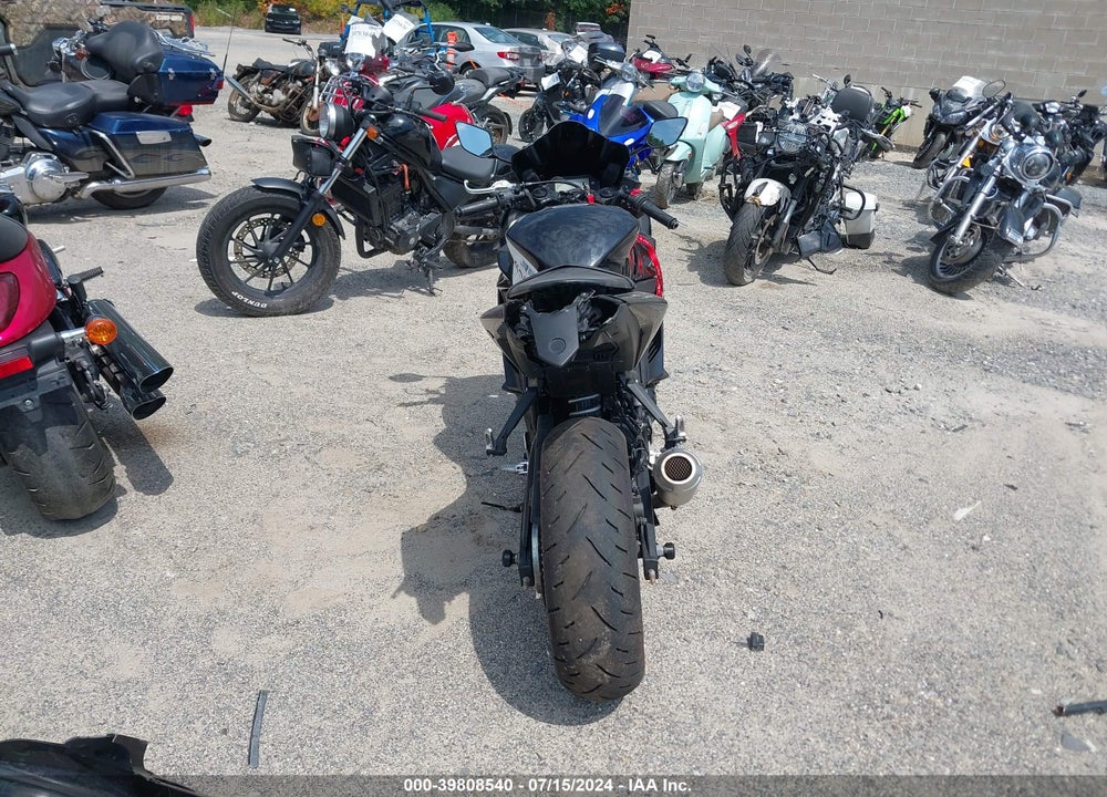 2023 YAMAHA YZFR3 A VIN: MH3RH18Y0PK010222