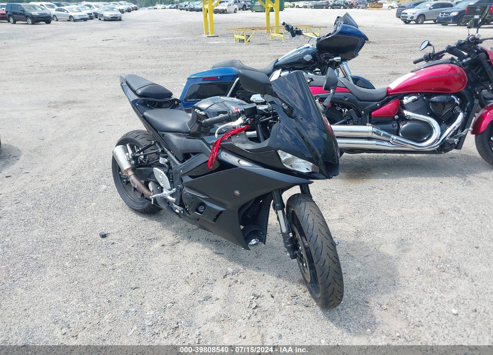 2023 YAMAHA YZFR3 A VIN: MH3RH18Y0PK010222
