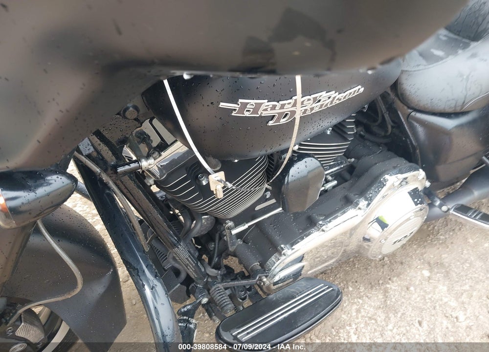 2013 HARLEY-DAVIDSON FLHX STREET GLIDE VIN: 1HD1KBM1XDB677739