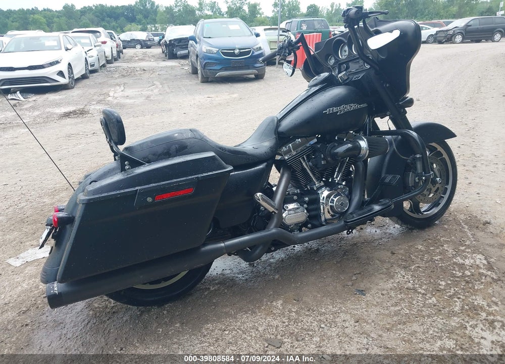 2013 HARLEY-DAVIDSON FLHX STREET GLIDE VIN: 1HD1KBM1XDB677739