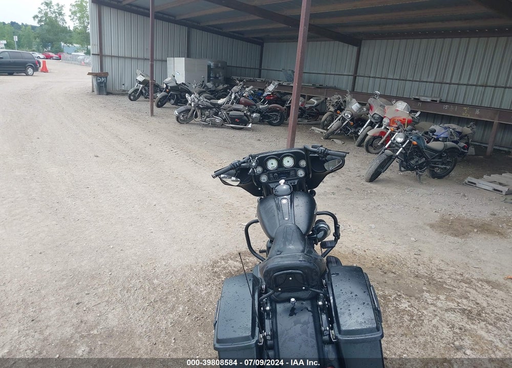 2013 HARLEY-DAVIDSON FLHX STREET GLIDE VIN: 1HD1KBM1XDB677739