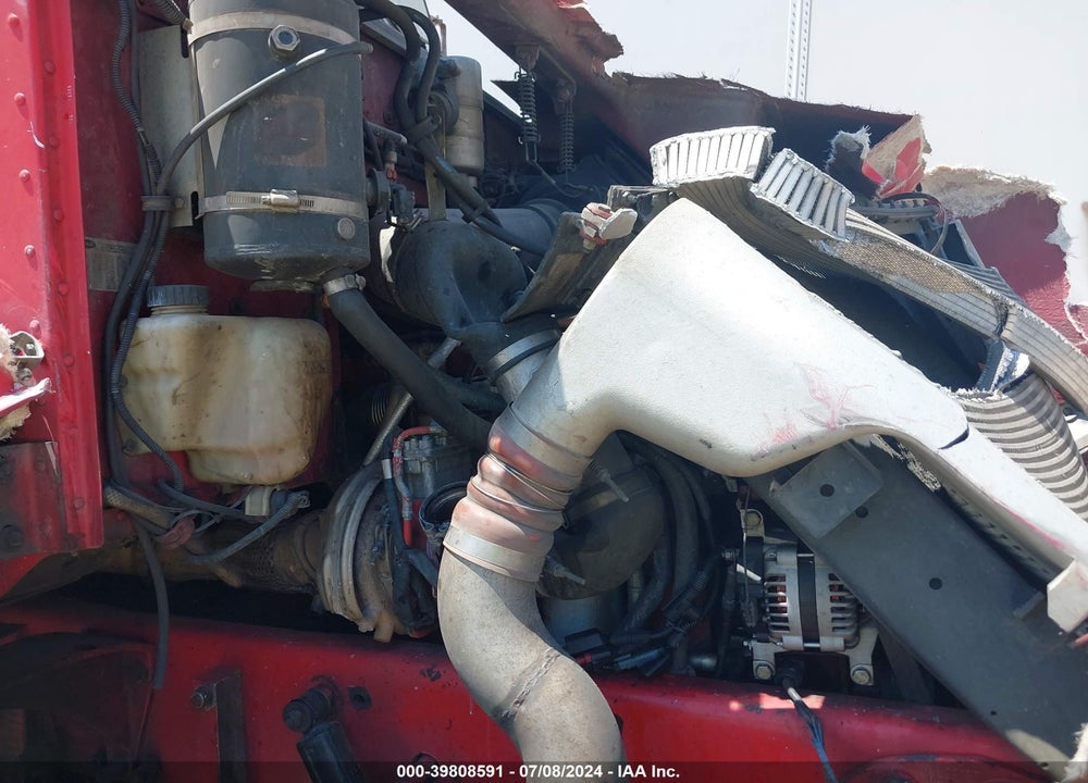 2001 PETERBILT 330 VIN: 2NPNLD0X01M554167