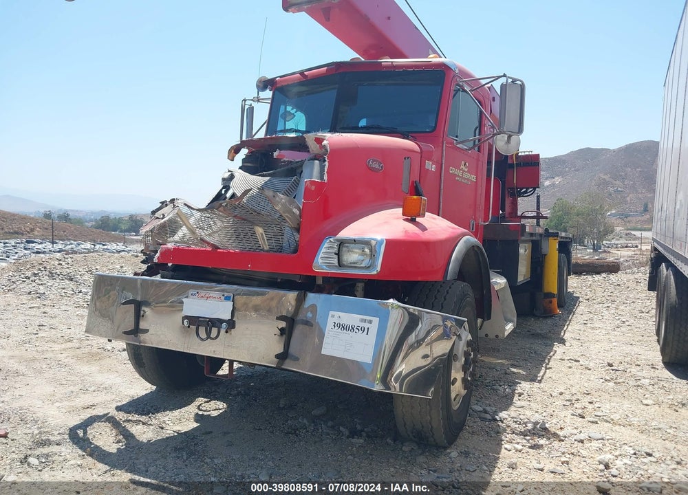 2001 PETERBILT 330 VIN: 2NPNLD0X01M554167