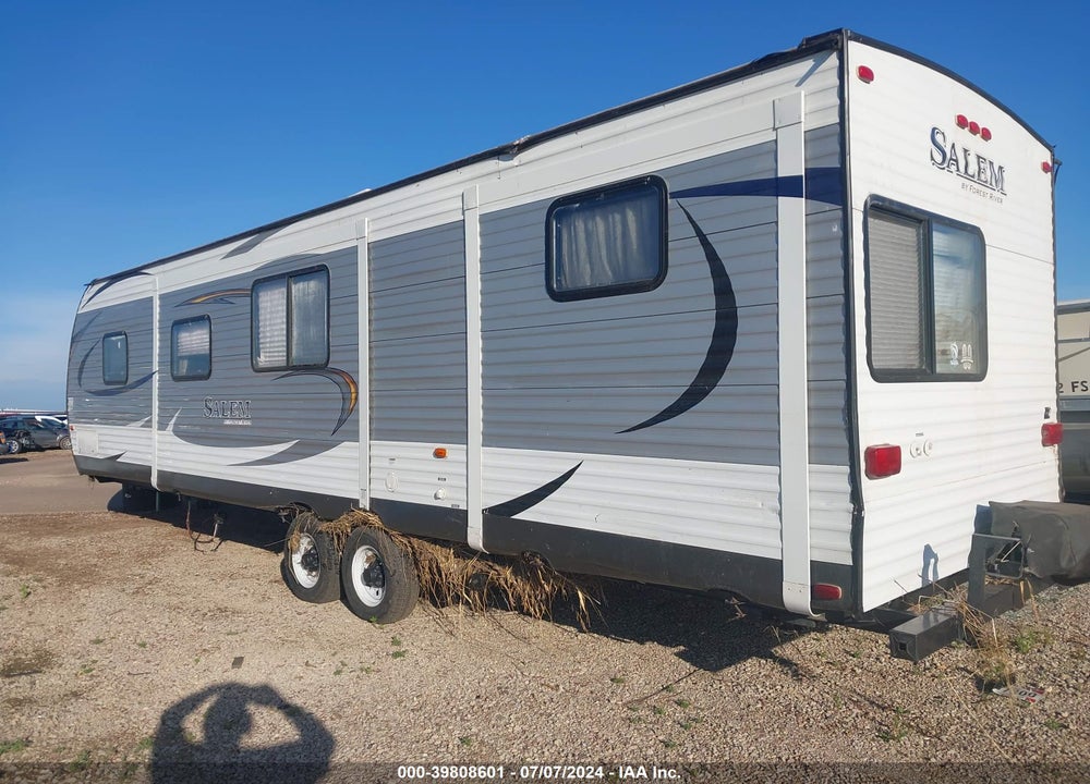 2017 FOREST RIVER SALEM-32-BHDS VIN: 4X4TSMH29H8061763