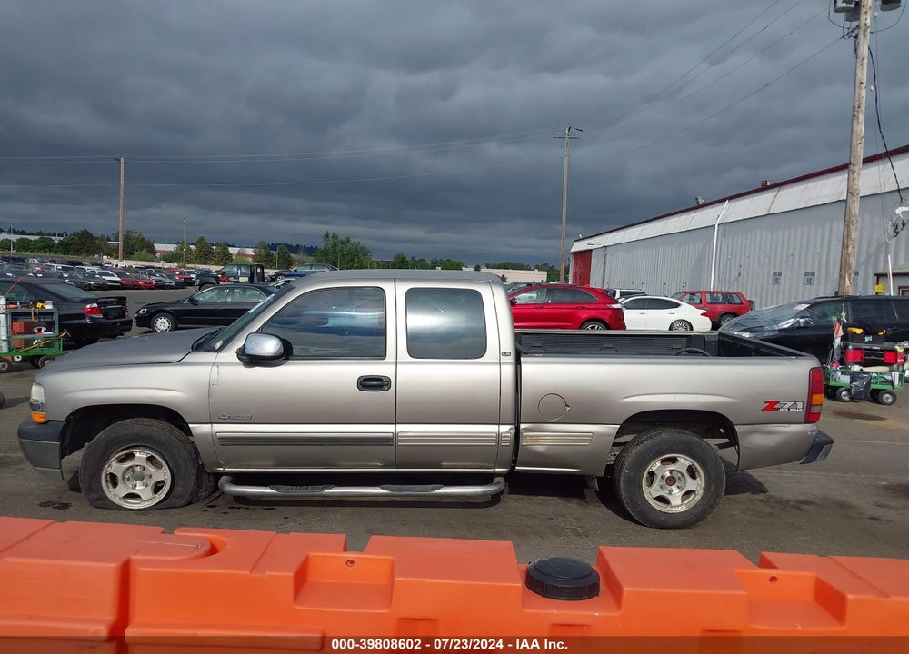 2000 CHEVROLET SILVERADO 1500 LS/LT VIN: 1GCEK19T1YE411442