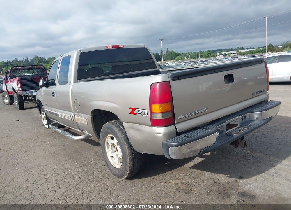 2000 CHEVROLET SILVERADO 1500 LS/LT VIN: 1GCEK19T1YE411442